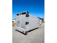 GALA741_3044775 vehicle image
