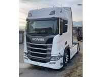 0372026 vehicle image