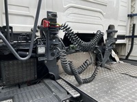 0372026 vehicle image