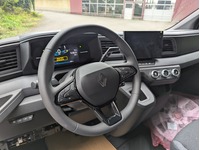NFZA11_2682557 vehicle image