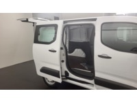 EFAG9324_2760425 vehicle image