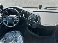 GRAF4332_1544965 vehicle image