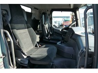 DOLD2821_2892238 vehicle image