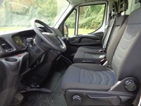 GEHR175_2769575 vehicle image