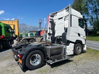 EBER138_2382442 vehicle image