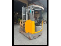 FLUT10406_2765838 vehicle image