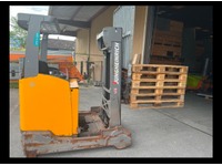 FLUT10406_2765838 vehicle image