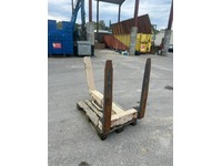 PRES5807_2898302 vehicle image