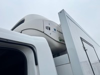 0102026 vehicle image