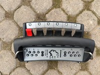 TMR8055_2868622 vehicle image