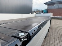 TMR8055_2868622 vehicle image