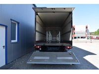 TOC1273_3004963 vehicle image