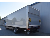 TOC1273_3004963 vehicle image