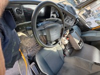 SARE10073_2688433 vehicle image