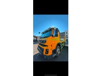 SARE10073_2688433 vehicle image