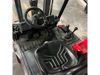 FLUT10406_2766855 vehicle image