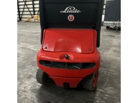 FLUT10406_2766855 vehicle image