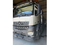 TOLA8240_3027393 vehicle image