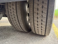 GREA182_2928850 vehicle image