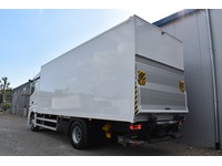 TOC1273_2928450 vehicle image