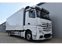 TOC1273_2928450 vehicle image