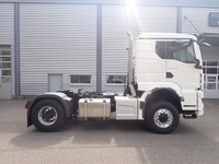 MANB1470_2760426 vehicle image