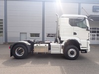 MANB1470_2760426 vehicle image