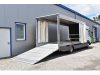 TOC1273_2908818 vehicle image