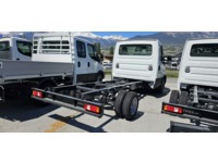 SEDU206_2886212 vehicle image