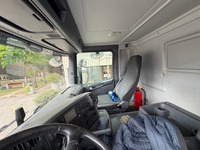 NEUF10607_2912233 vehicle image