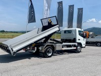 NFBE9310_2525450 vehicle image