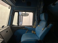 0476025 vehicle image