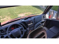 VISA147_3027850 vehicle image