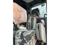 MERC9702_2777993 vehicle image