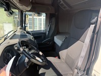 ZELJ895_2976093 vehicle image
