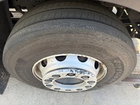 ZELJ895_2976093 vehicle image