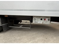 GREA182_2911701 vehicle image