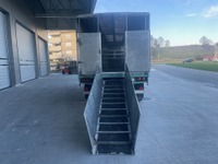 SULG292_2845231 vehicle image