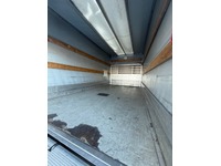 THOM6454_2798761 vehicle image