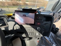 TMR8055_2868634 vehicle image