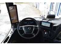 TOC1273_2826846 vehicle image