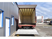 TOC1273_2826846 vehicle image