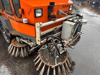 MERC9702_2833391 vehicle image