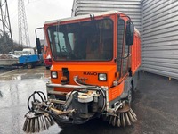 MERC9702_2833391 vehicle image