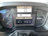 WIND191_2798596 vehicle image