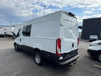STUD177_3018885 vehicle image