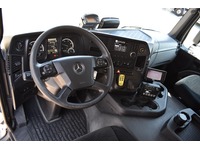TOC1273_2698676 vehicle image