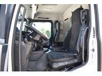 TOC1273_2698676 vehicle image
