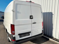 MAN126_2871109 vehicle image