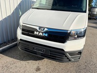 MAN126_2871109 vehicle image